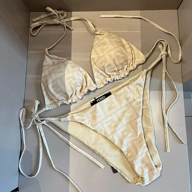 Louis Vuitton Swimwear E-100 Triangle String Bikini Set product detail image 8