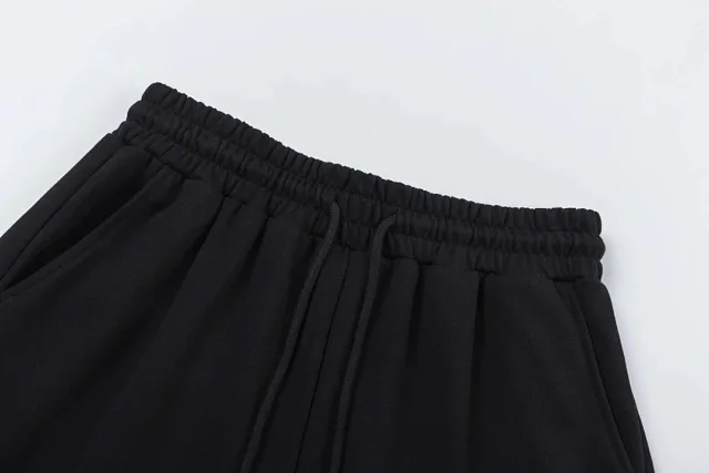 Balenciaga Shorts Logo-print drawstring product detail image 4