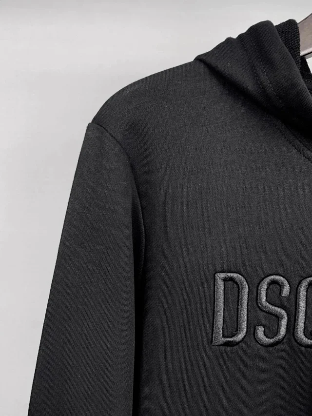 Dsquared2 Hoodies & Sweatshirts Assorted graphic and crewneck product detail image 3