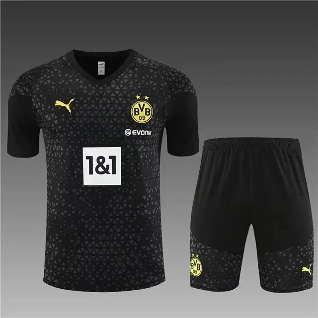 Nike Football Jerseys Club Jersey and Shorts Set product detail image 7