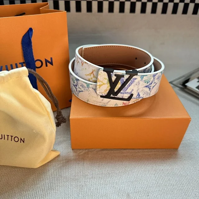Louis Vuitton Belts LV Buckle Monogram Belt product detail image 8