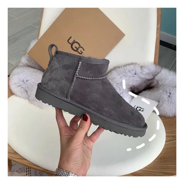 UGG Boots Shearling-Lined Ankle product detail image 25