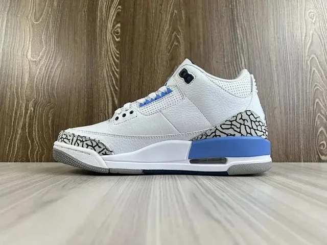Jordan Sneakers Air 3 with elephant-print overlays product detail image 1
