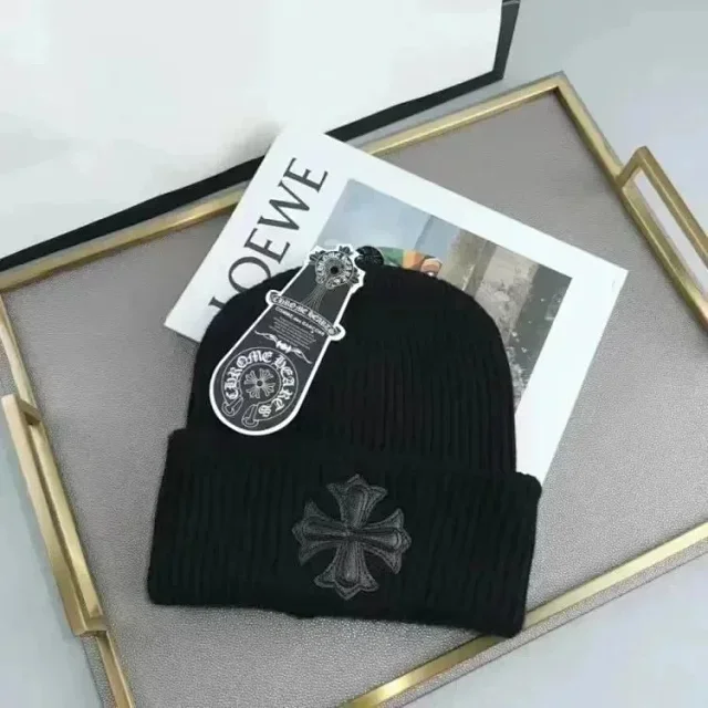 Chrome Hearts Hats Ribbed Knit Beanie with Cross Patch product detail image 2