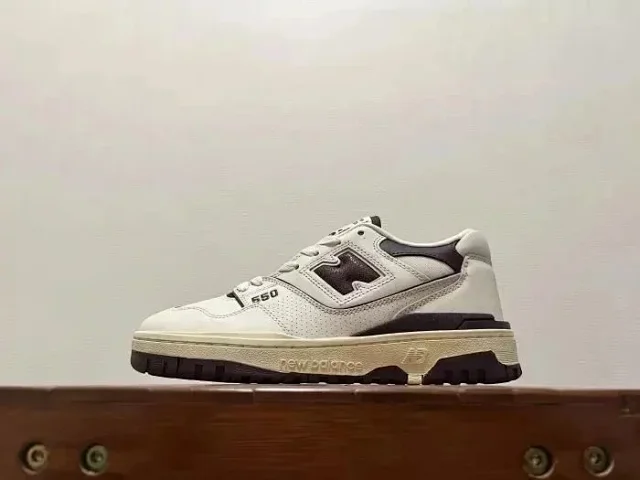 New Balance Sneakers 550 Low-Top product detail image 3