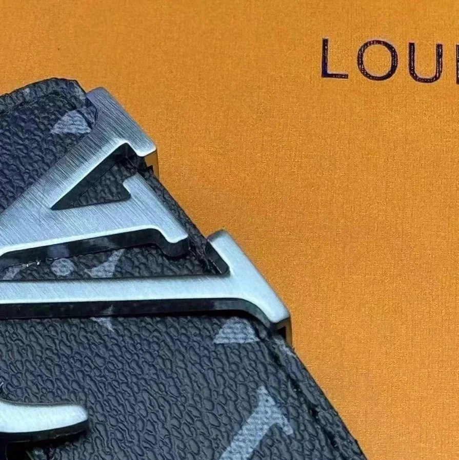 Louis Vuitton Belts LV Initiales buckle with Monogram-pattern strap — Black flower silver buckle