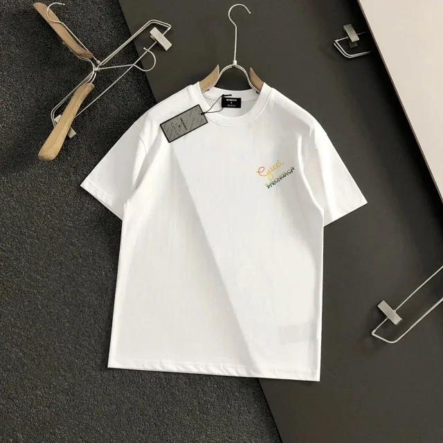 Balenciaga T-Shirts Short-Sleeve Graphic T-Shirt product detail image 3