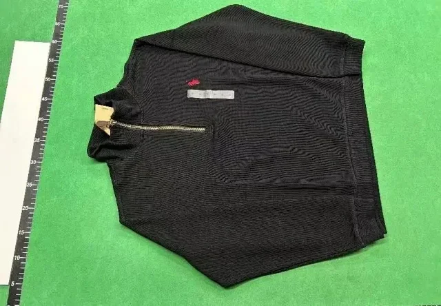 Unbranded Quarter-Zip Sweatshirt product detail image 6