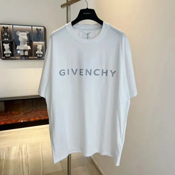 Givenchy Logo Print White T-Shirt - 1