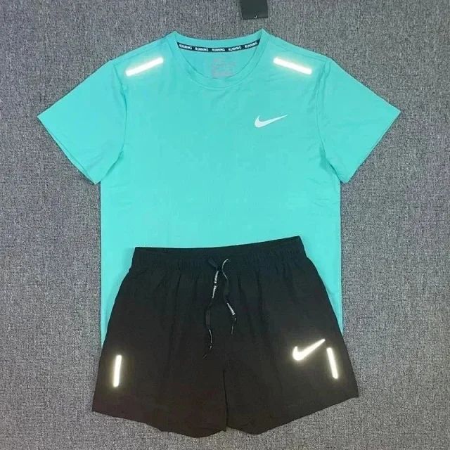 Nike Matching Sets Short-Sleeve T-Shirt and Shorts Set product detail image 3