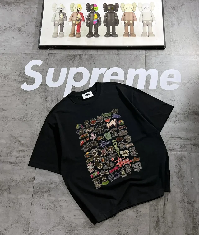 Stüssy T-Shirts Graphic logo print product detail image 1
