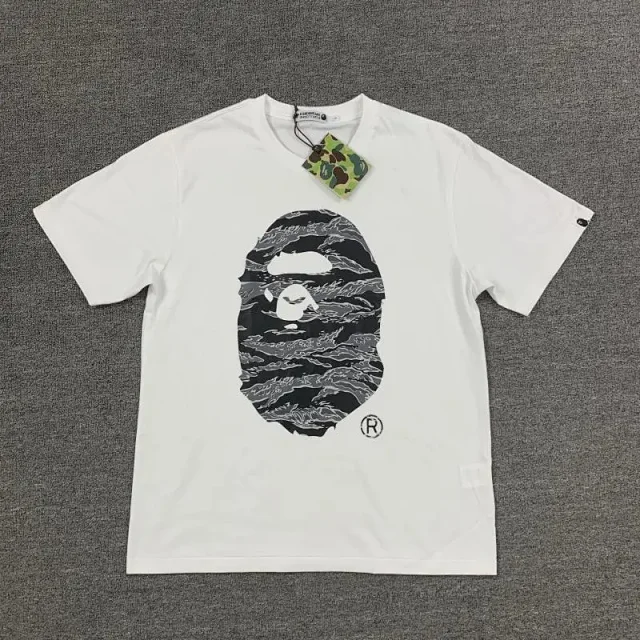 A Bathing Ape T-Shirts Graphic Short-Sleeve T-Shirt product detail image 7