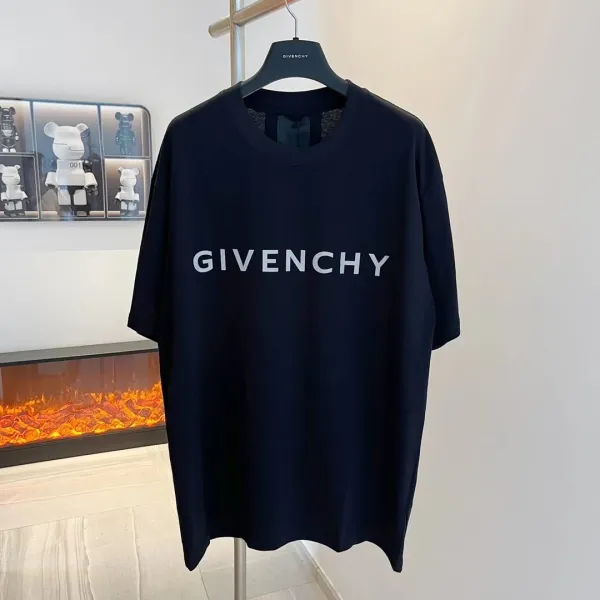 Givenchy Logo Print Oversized T-Shirt Black - 1