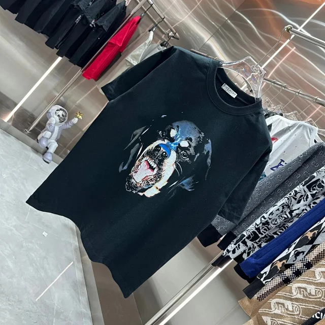 Givenchy T-Shirts Graphic Logo T-Shirt product detail image 8
