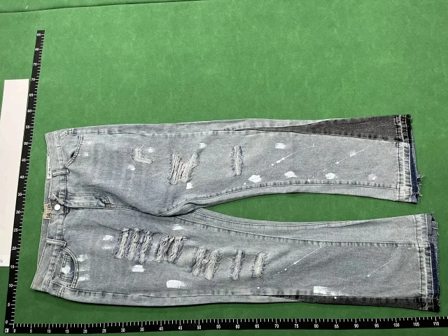 Louis Vuitton Jeans Monogram Patchwork product detail image 8
