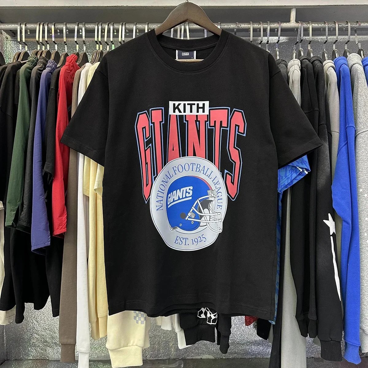 Kith T-Shirts Short-Sleeve Graphic Print Crewneck — Black 8052