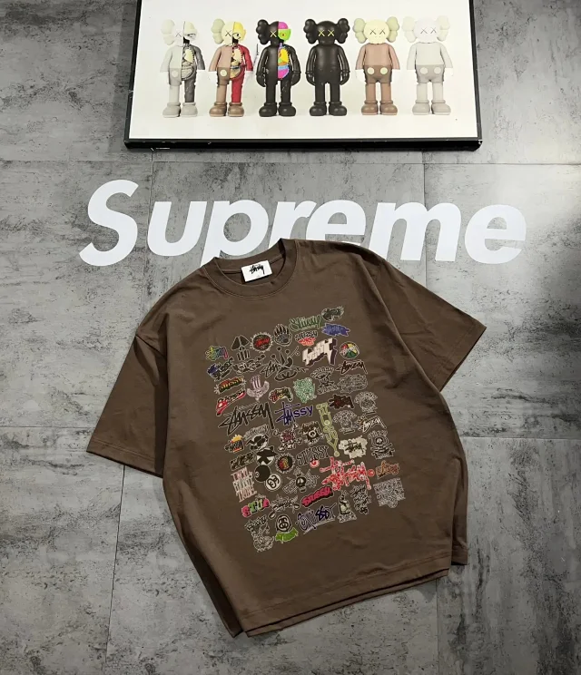 Stüssy T-Shirts Graphic logo print product detail image 3