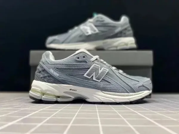 New Balance 1906R Multicolor Running Shoes - 9