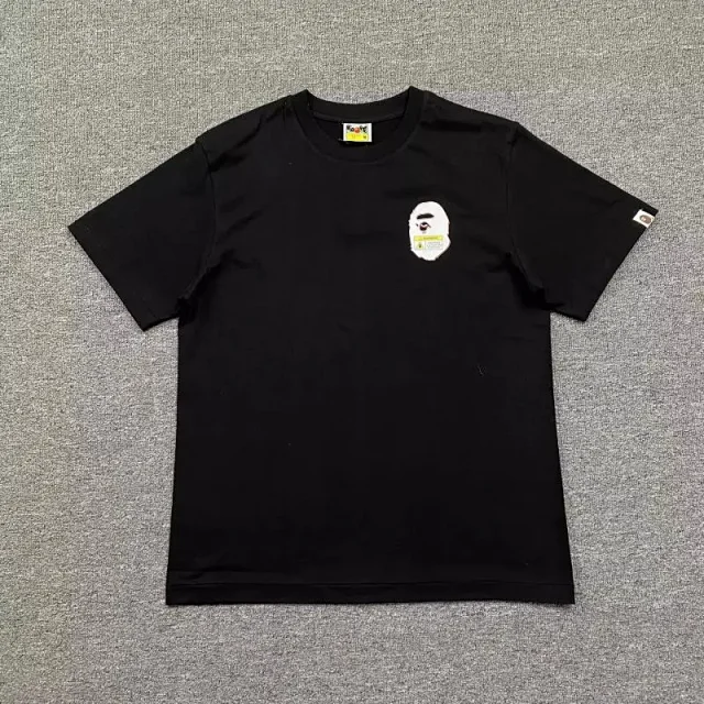 BAPE T-Shirts Short-Sleeve Ape Head Graphic T-Shirt product detail image 9