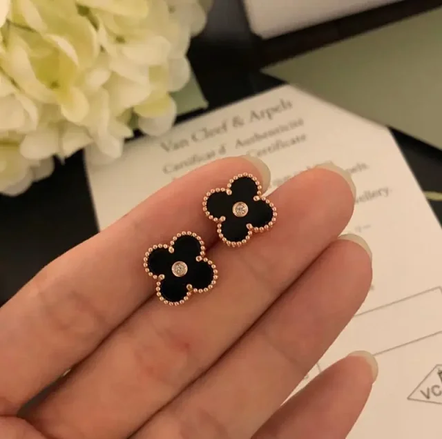 Van Cleef & Arpels Jewelry Four-Leaf Clover Stud Earrings product detail image 4