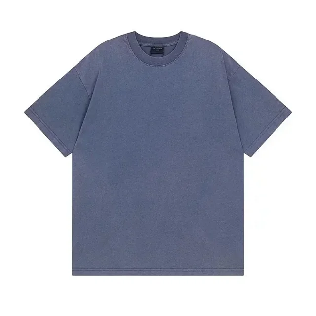 Balenciaga T-Shirts Oversized short-sleeve T-shirt with distressed logo print product detail image 3