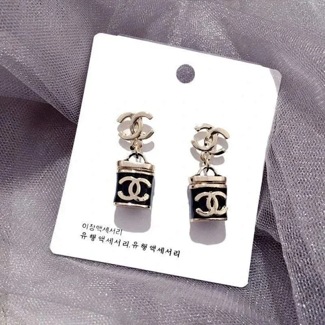 Chanel Jewelry Earrings product detail image 1