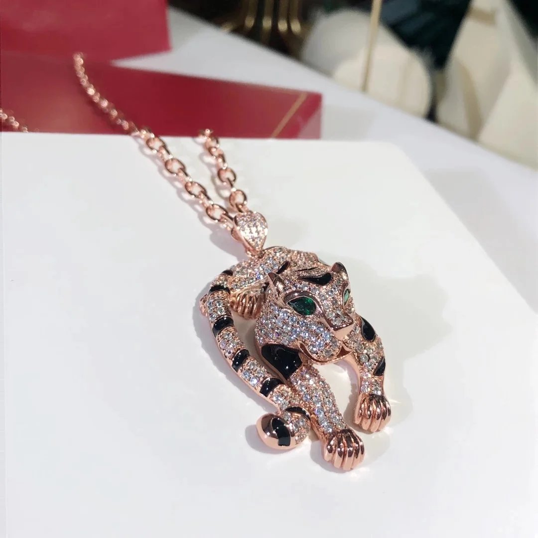 Cartier Panthère de Cartier Leopard Pendant Necklace Rose Gold