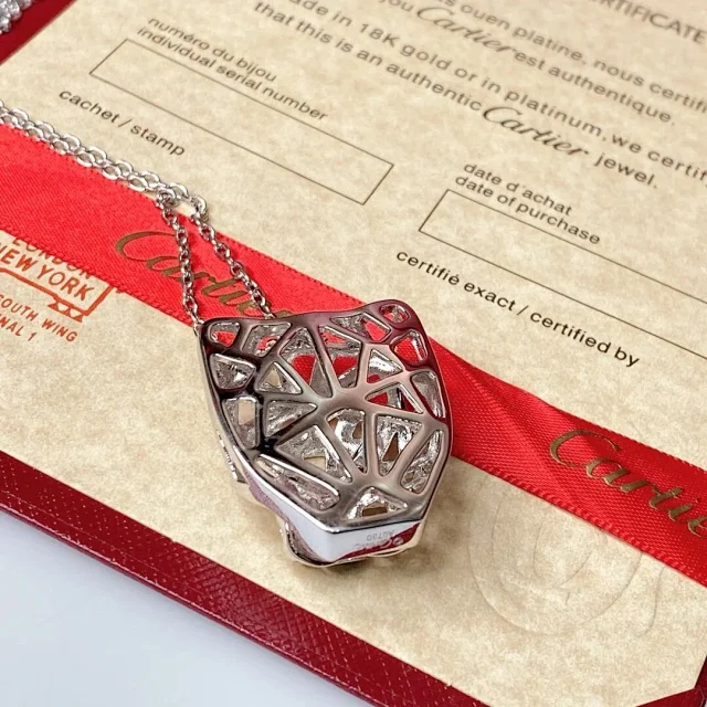 Cartier Jewelry Panther pendant necklace product detail image 4