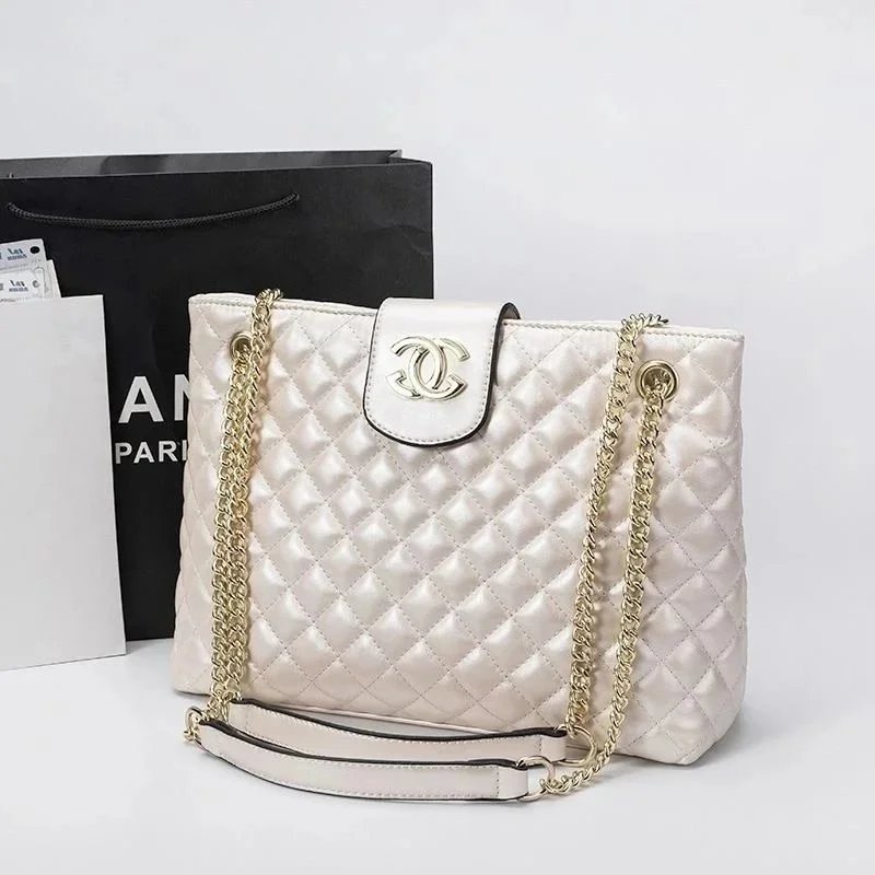 Chanel Crossbody Bags Quilted Chain-Strap Bag image 3