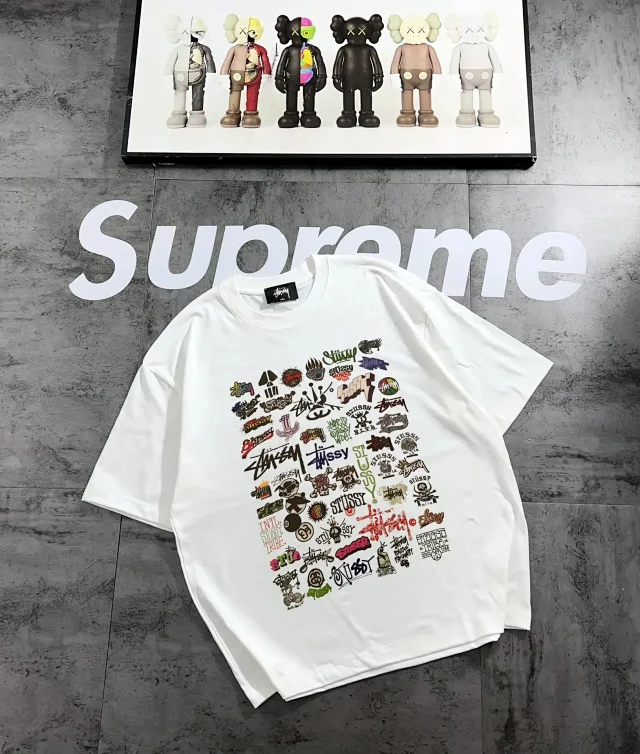 Stüssy T-Shirts Graphic logo print product detail image 2