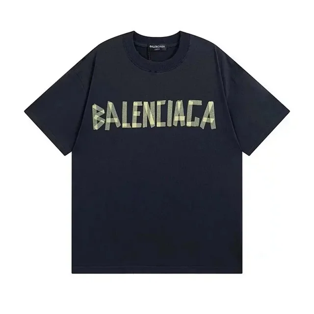 Balenciaga T-Shirts Oversized short-sleeve T-shirt with distressed logo print product detail image 2