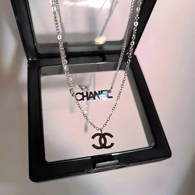Chanel Jewelry Double-layer logo pendant necklace product detail image 1