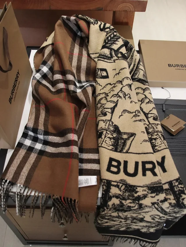 Burberry Scarves Checked scarf with embroidered monogram product detail image 5