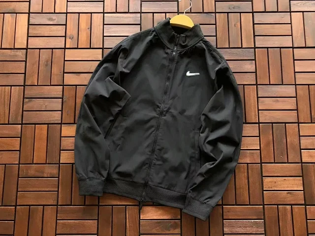 Nike Jackets Zip-Up Windbreaker with Logo Graphics product detail image 3