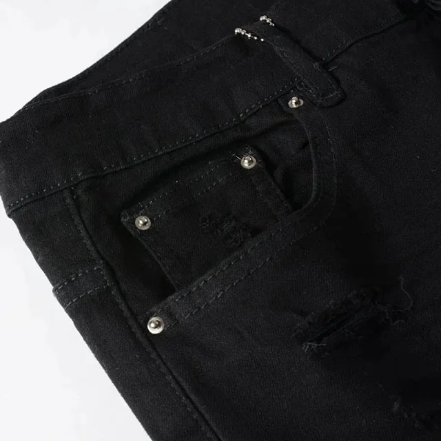 AMIRI Jeans Distressed skinny with logo appliqué product detail image 8