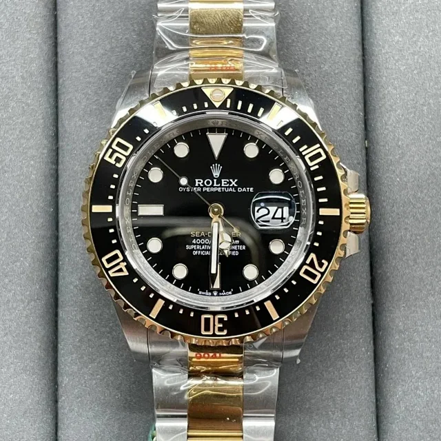 Rolex Submariner and Sea-Dweller product detail image 2