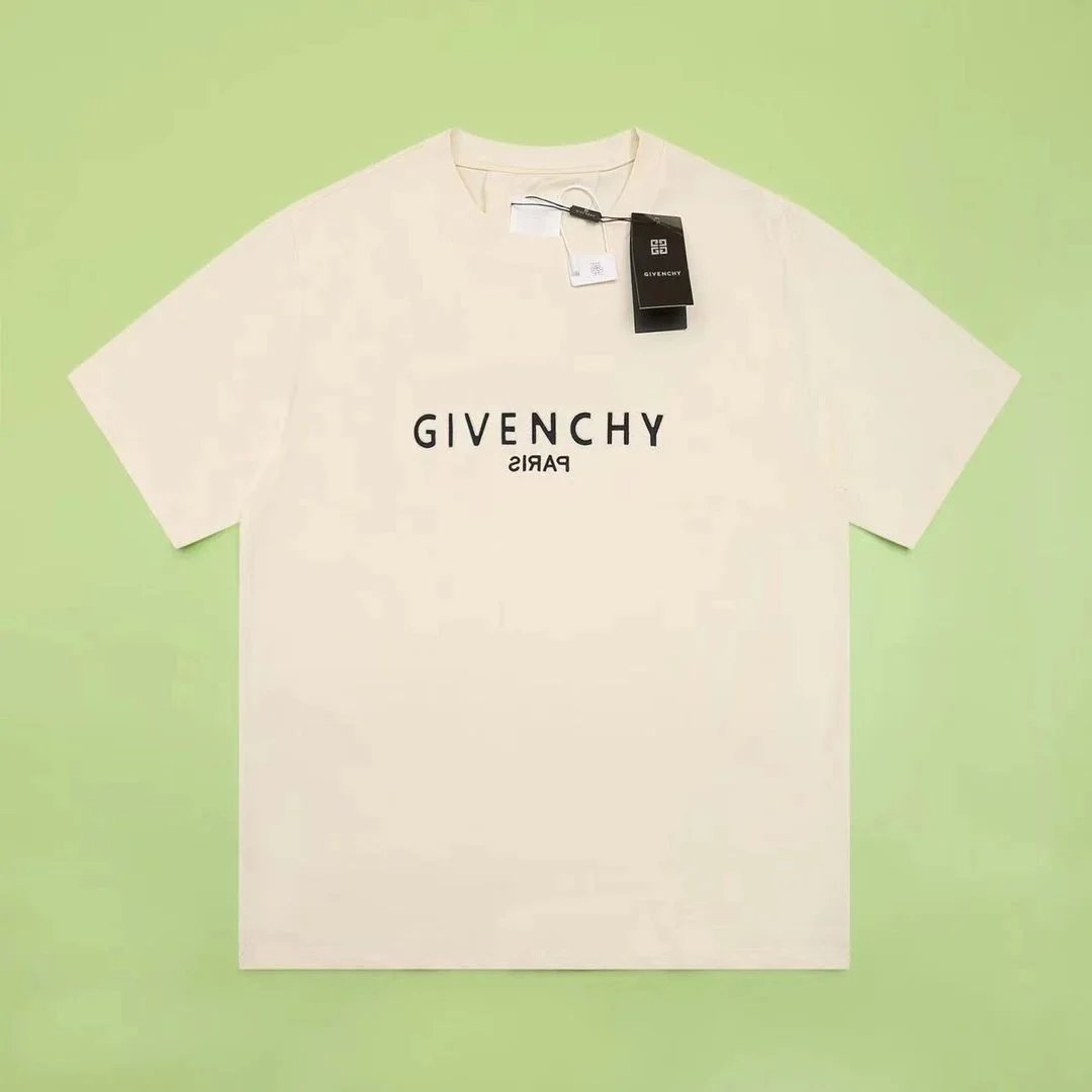 Givenchy T-Shirts Graphic Print Crewneck T-Shirt — 21