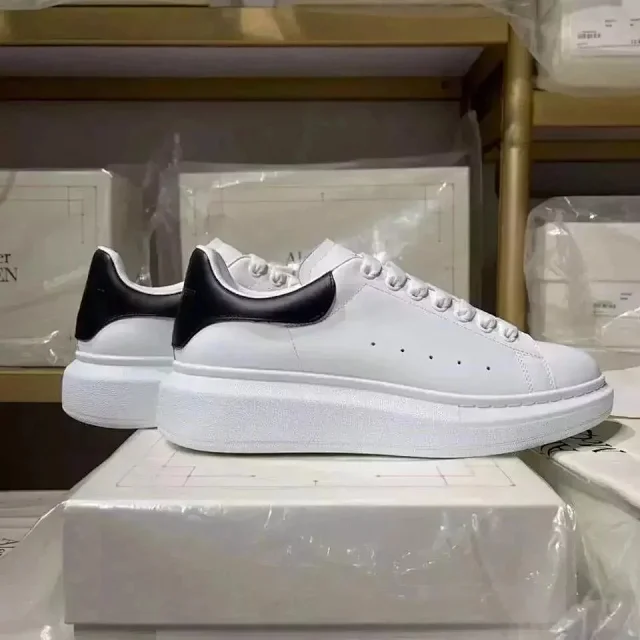 Alexander McQueen Sneakers Oversized low-top product detail image 8