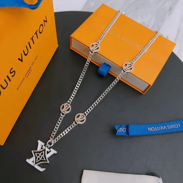 Louis Vuitton LV Chain Necklace Silver - 1