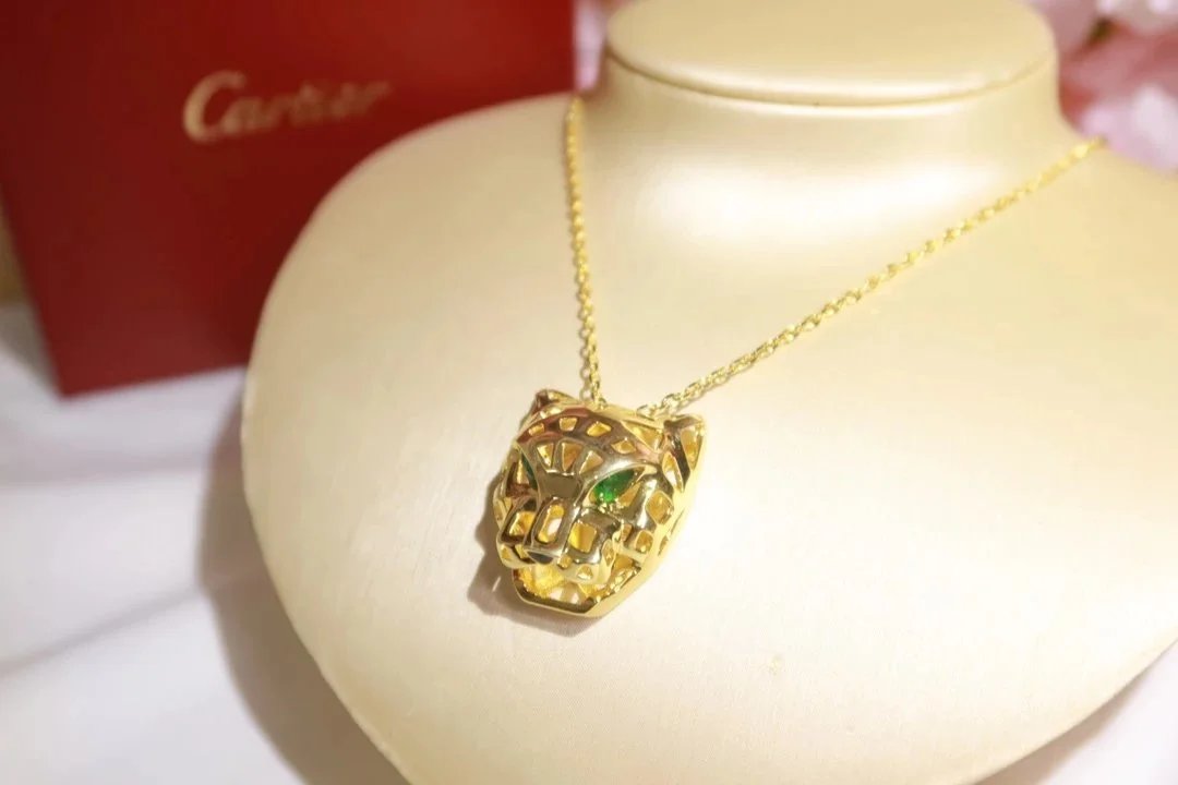 Cartier Panthère de Cartier Yellow Gold Green Onyx Necklace