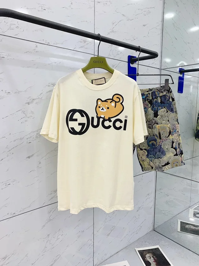 Gucci T-Shirts Graphic Print product detail image 8