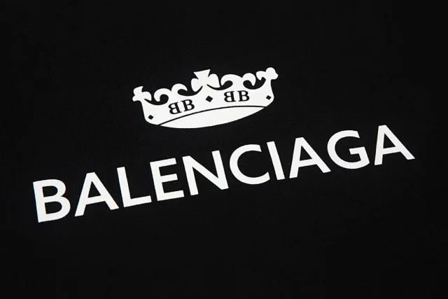 Balenciaga T-Shirts Graphic Logo Print product detail image 4