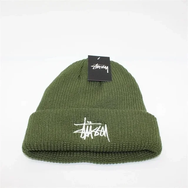 Stüssy Hats Embroidered Logo Rib-Knit Cuffed Beanie product detail image 5
