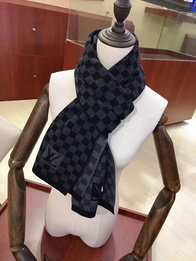 Gucci Scarves GG monogram striped knit scarf product detail image 4