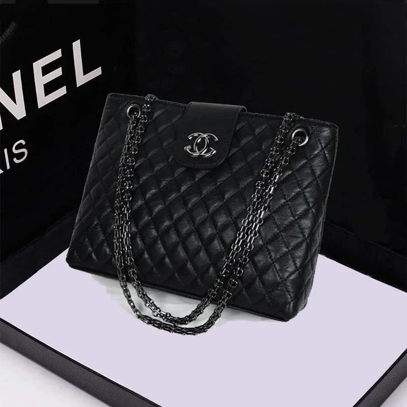 Chanel Crossbody Bags Quilted Chain-Strap Bag image 6