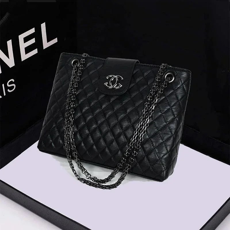 Chanel Quilted Chain Shoulder Bag Black Chain Bag product detail 6 in Litbuy spreadsheet finds