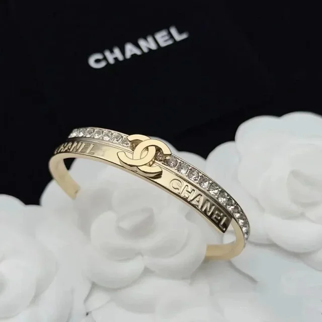 Chanel Jewelry Logo Cuff Bracelet product detail image 5