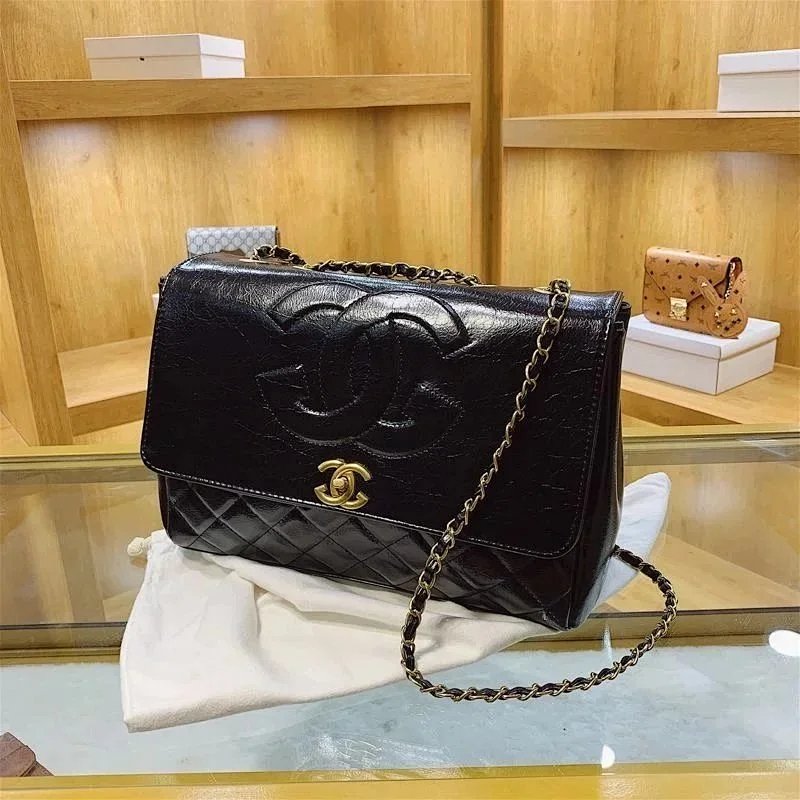 Chanel Classic Flap Bag White Quilted Leather Chain Shoulder Bag Chain Bag product detail 3 in Litbuy spreadsheet finds