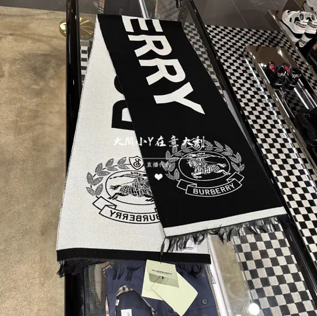 Burberry Scarves Fringed check scarf product detail image 4