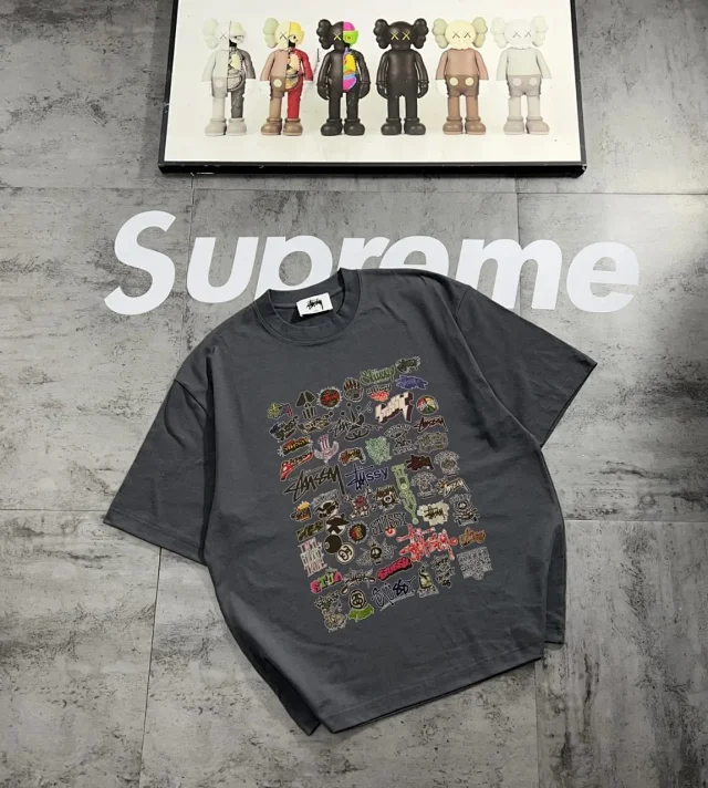 Stüssy T-Shirts Graphic logo print product detail image 4